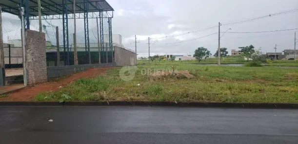 para alugar, 300m² no Novo Mundo, Uberlândia