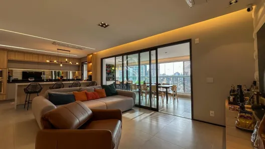 Apartamento com 3 Quartos à venda, 178m² no Jardim das Acácias, São Paulo