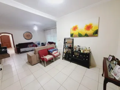 Sobrado com 5 Quartos à venda, 367m² no Amambaí, Campo Grande