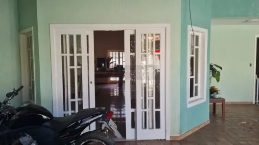 Casa com 4 Quartos à venda, 360m² no Camboinhas, Niterói