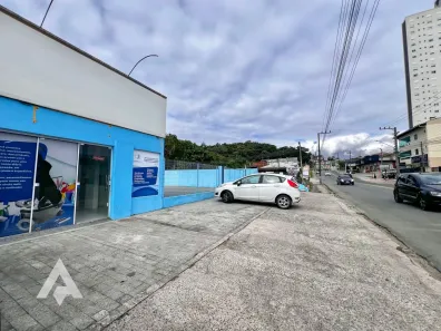 Imóvel Comercial para alugar, 140m² no Escola Agrícola, Blumenau