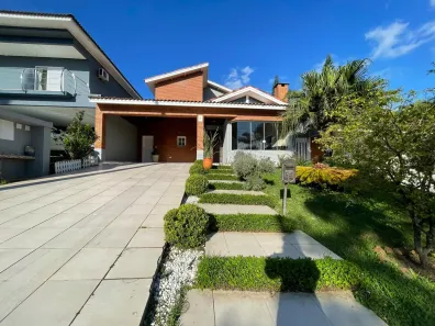 Sobrado com 4 Quartos para alugar, 348m² no Morada das Flores (Aldeia da Serra), Santana de Parnaíba
