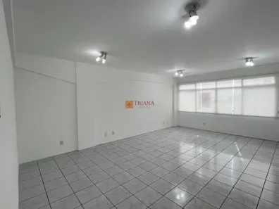 Sala Comercial à venda, 41m² no Balneário, Florianópolis
