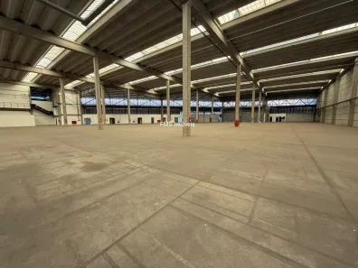 Galpão/Depósito/Armazém para alugar, 7521m² no Jardim Santa Cecília, Barueri