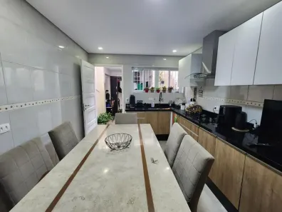 Sobrado com 2 Quartos à venda, 100m² no Vila Universitária, São Paulo