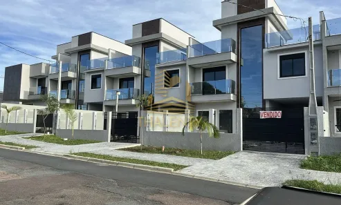 Sobrado com 3 Quartos à venda, 188m² no Jardim das Américas, Curitiba