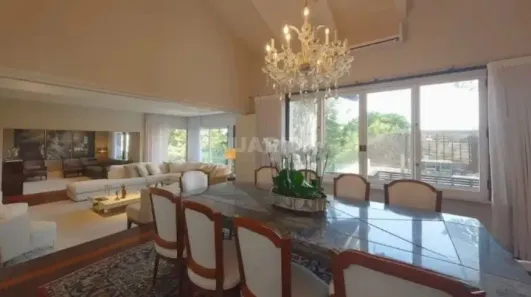 Casa com 3 Quartos para alugar, 554m² no Vila Assunção, Porto Alegre