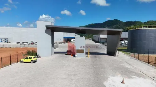 Galpão/Depósito/Armazém para alugar, 14000m² no Espinheiros, Itajaí