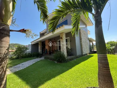 Casa com 3 Quartos à venda, 223m² no Centro, Garopaba