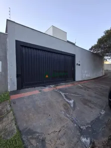 Casa com 3 Quartos à venda, 159m² no Jardim Burle Marx, Londrina