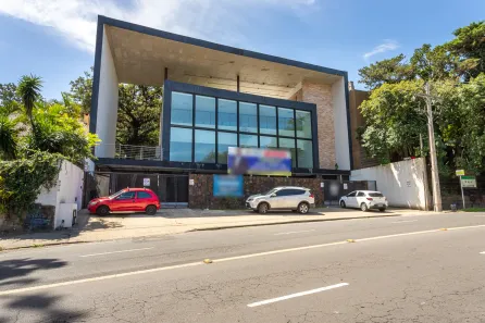 Prédio Comercial à venda, 1900m² no Pedra Redonda, Porto Alegre
