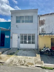 Casa com 3 Quartos para alugar, 90m² no Farol, Maceió