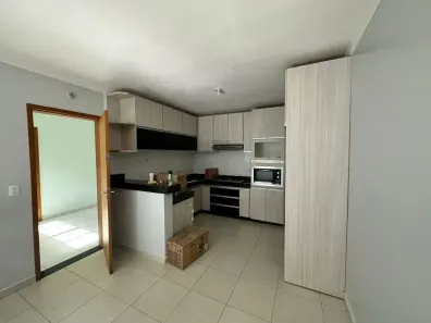 Apartamento com 3 Quartos à venda, 92m² no Chácaras Colorado, Anápolis