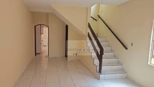 Sobrado com 3 Quartos à venda, 132m² no Jardim Ismênia, São José dos Campos