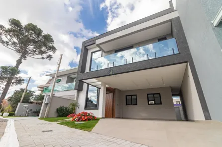 Casa com 4 Quartos à venda, 180m² no Uberaba, Curitiba