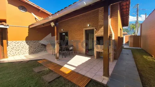 Sobrado com 3 Quartos à venda, 273m² no Balneário Califórnia, Caraguatatuba