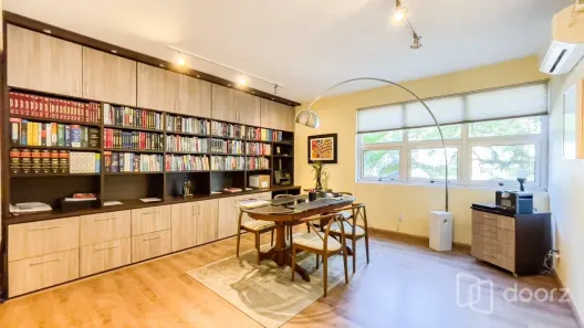 Sala Comercial à venda, 72m² no Rio Branco, Porto Alegre