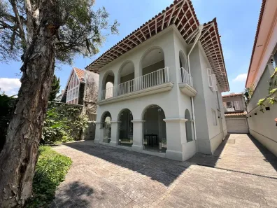 Sobrado com 4 Quartos à venda, 400m² no Jardim Paulista, São Paulo