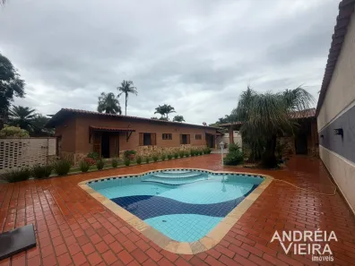 Casa com 3 Quartos à venda, 331m² no Centro, Jaguariúna