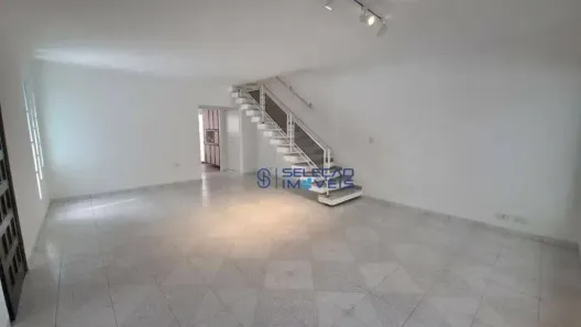 Casa de Condomínio com 4 Quartos para alugar, 200m² no Sumaré, São Paulo