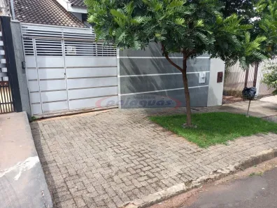 Casa com 2 Quartos à venda, 99m² no Jardim dos Pássaros, Maringá