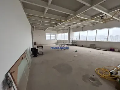 Sala Comercial para alugar, 158m² no Gonzaga, Santos