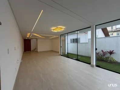 Casa com 3 Quartos à venda, 186m² no Ipiranga, São José
