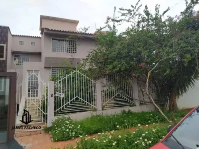 Sobrado com 3 Quartos à venda, 200m² no Jardim Ana Lúcia, Goiânia