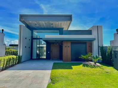 Casa de Condomínio com 4 Quartos à venda, 150m² no XANGRI-LÁ, Xangri-lá