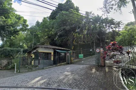 Casa com 3 Quartos à venda, 229m² no Sapê, Niterói