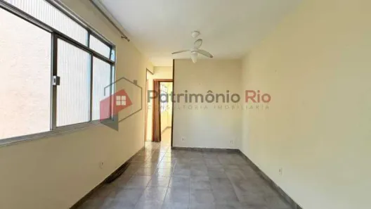 Apartamento com 1 Quarto para alugar, 32m² no Irajá, Rio de Janeiro