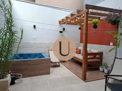 Sobrado com 3 Quartos à venda, 211m² no Vila Assunção, Santo André