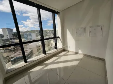 Sala Comercial para alugar, 250m² no Centro, Juiz de Fora
