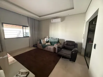 Casa com 4 Quartos à venda, 297m² no Jardim Inconfidência, Uberlândia
