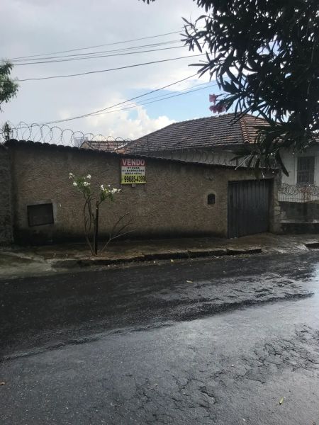 Casa com 8 quartos — Bonfim, Belo Horizonte