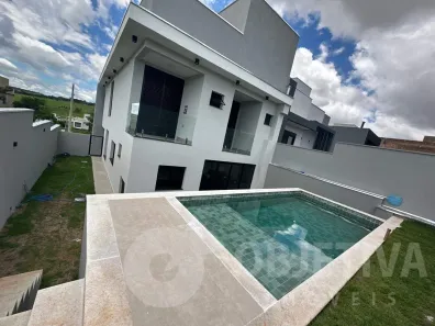Casa de Condomínio com 4 Quartos à venda, 228m² no Granja Marileusa, Uberlândia
