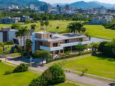 Casa com 4 Quartos à venda, 820m² no Centro, Camboriú