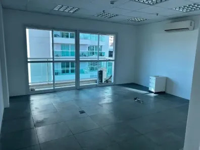 Sala Comercial à venda, 35m² no Santo Amaro, São Paulo