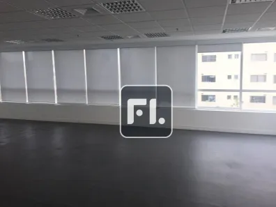 Sala Comercial para alugar, 240m² no Vila Olímpia, São Paulo