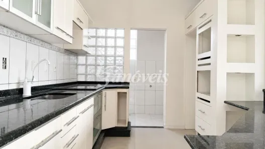 Apartamento com 3 Quartos para alugar, 135m² no São João, Itajaí