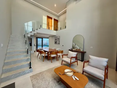 Casa de Condomínio com 3 Quartos à venda, 212m² no Jardins Capri, Senador Canedo