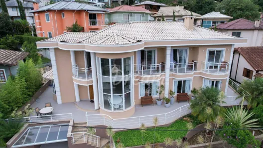 Casa de Condomínio com 6 Quartos à venda, 400m² no Vargem Grande, Teresópolis