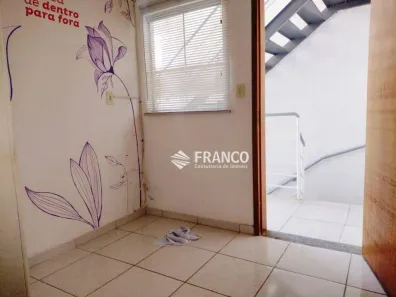 Sala Comercial à venda, 27m² no Centro, Taubaté