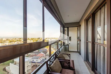 Apartamento com 3 Quartos para alugar, 149m² no Cristo Rei, Curitiba