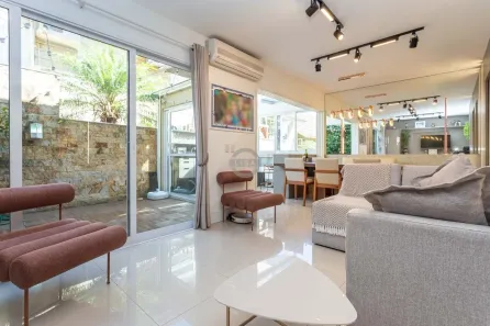Casa de Condomínio com 3 Quartos à venda, 178m² no Teresópolis, Porto Alegre
