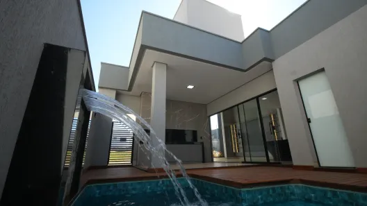 Casa de Condomínio com 3 Quartos à venda, 158m² no Jardins Bolonha, Senador Canedo