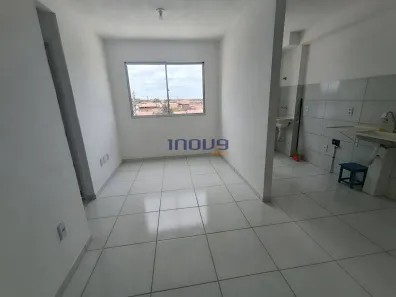 Apartamento com 2 Quartos para alugar, 40m² no Pajuçara, Maracanaú