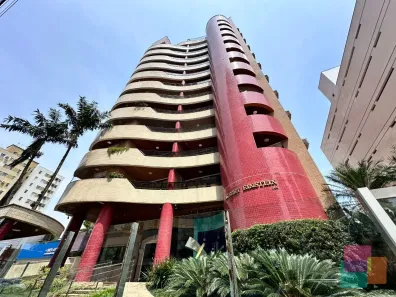 Apartamento com 3 Quartos para alugar, 195m² no Centro, Joinville