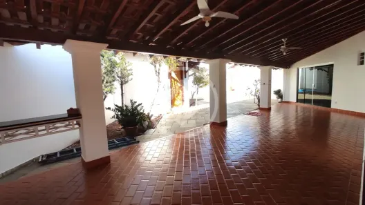 Casa com 3 Quartos para alugar, 400m² no Saudade, Araçatuba