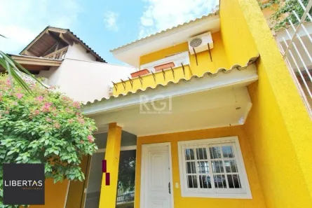 Sobrado com 3 Quartos à venda, 133m² no Aberta dos Morros, Porto Alegre